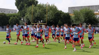 Die japanischen Spieler nehmen am 03.06.2026 im Tigres-Trainingszentrum (CET) in San Nicolás de los Garza bei Monterrey, Mexiko, an einer Trainingseinheit im Vorfeld der FIFA-Fußball-Weltmeisterschaft 2026 teil. 
