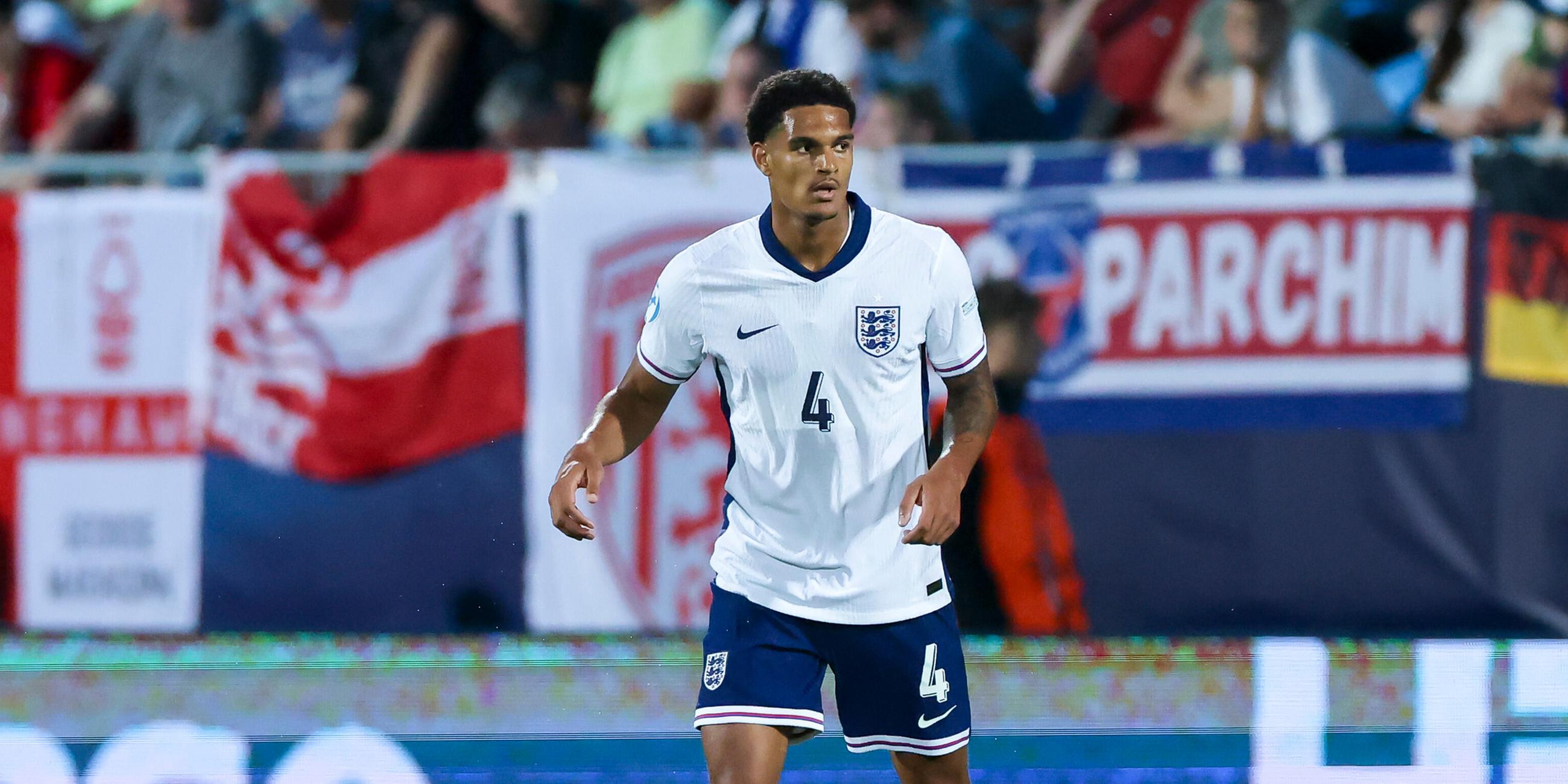 Jarell Quansah (England) kontrolliert den Ball, UEFA European Under-21 Championship 2025 Group Stage, England gegen Deutschland, Nitra Stadium am 18. June 2025 in Neutra, Slowakei.