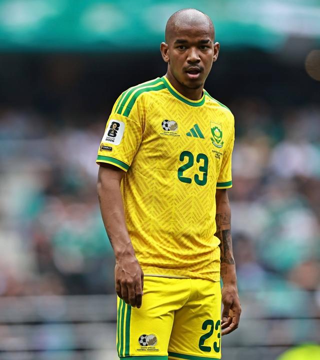 Der südafrikanische Nationalspieler Jayden Adams steht beim WM-Spiel gegen Mexico auf dem Platz