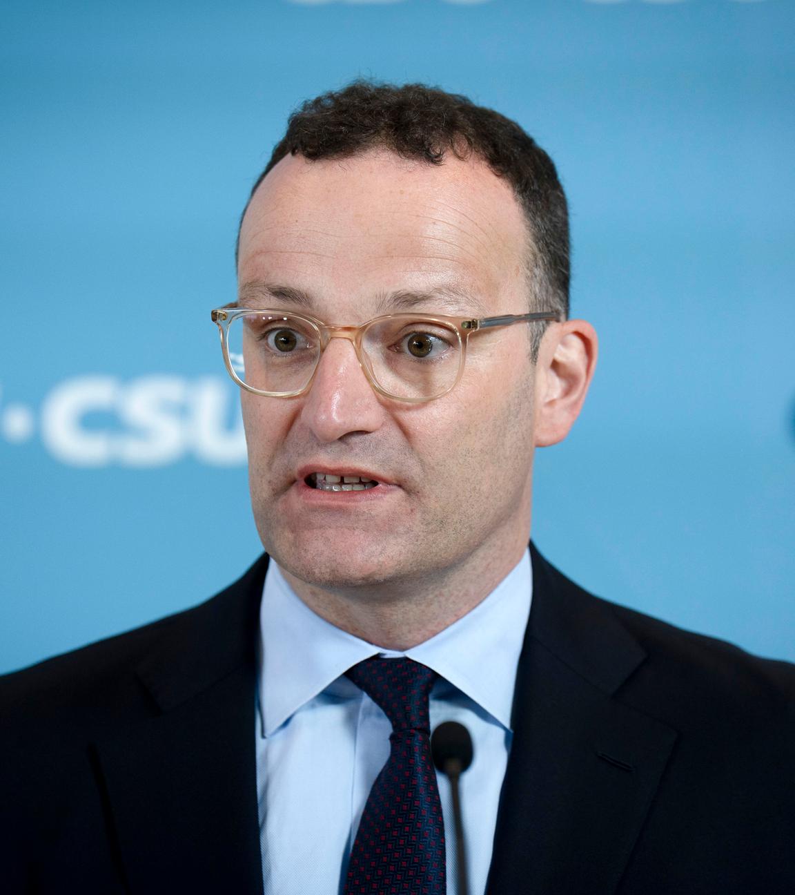 Jens Spahn beim Pressestatement zur Fraktionssitzung der CDU/CSU-Bundestagsfraktion im Reichstagsgebäude. 
