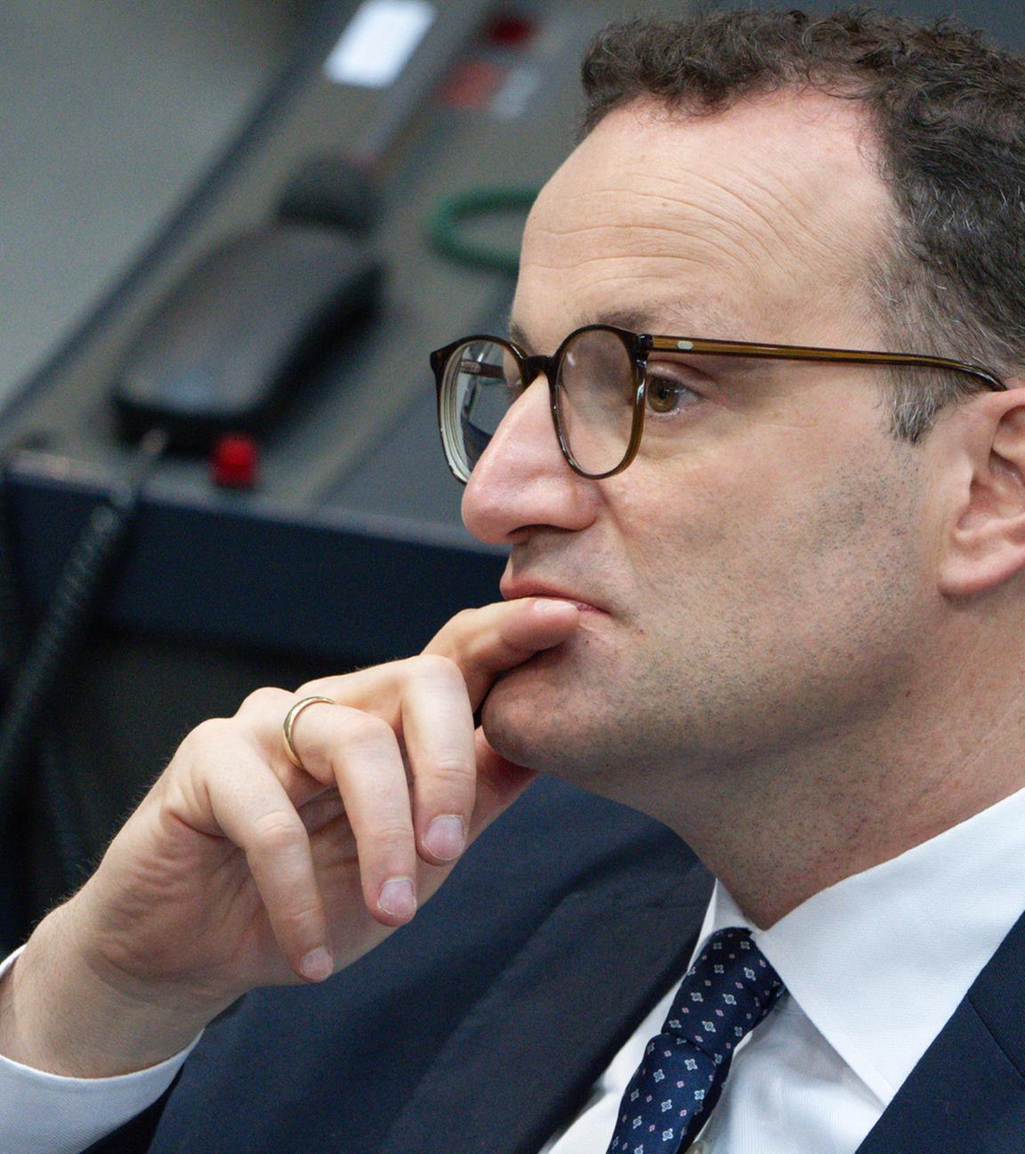 Jens Spahn im Plenum bei der 10. Sitzung des Deutschen Bundestags in Berlin am 05 Juniy 2025.