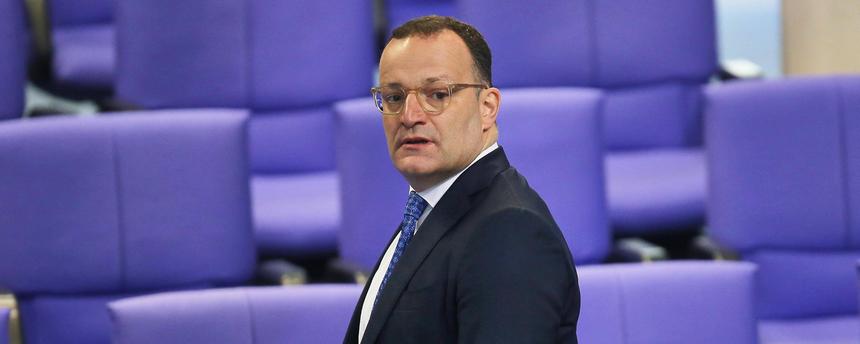 Unionsfraktionschef Jens Spahn, im Bundestag in Berlin, am 17.04.2026.