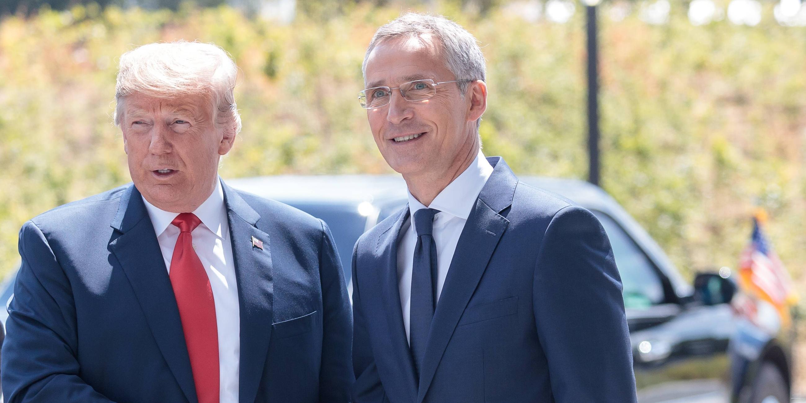 Jens Stoltenberg und Donald Trump in Brüssel 2018