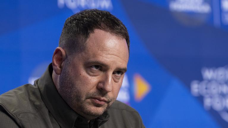 Andrij Jermak, Chef des ukrainischen Präsidialamtes, auf einer Pressekonferenz nach dem vierten Treffen der Nationalen Sicherheitsberater (NSA) zur Friedensformel für die Ukraine.