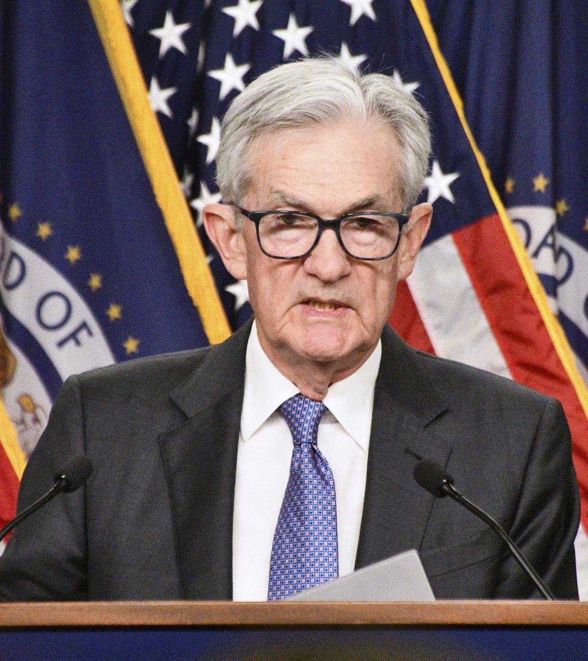 Der Vorsitzende der US-Notenbank, Jerome Powell, hält am 10.12.2025 nach einer zweitägigen geldpolitischen Sitzung eine Pressekonferenz in Washington ab. 
