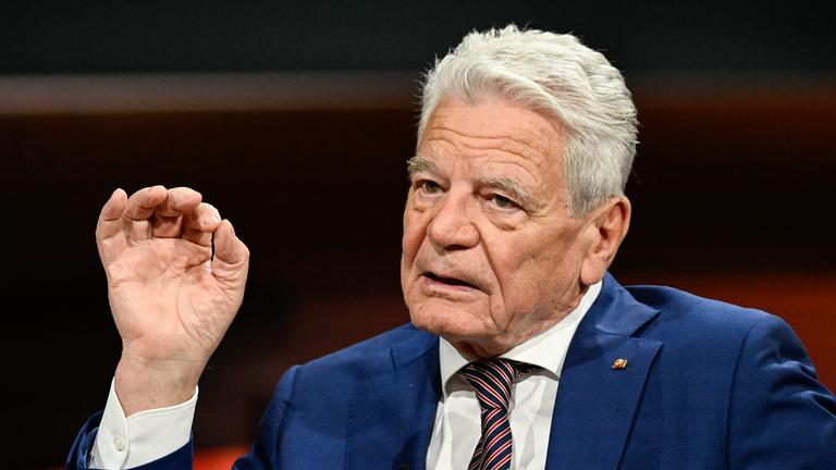 Bundespräsident a.D. Joachim Gauck in der Sendung "Markus Lanz" am 23. Juli 2024.