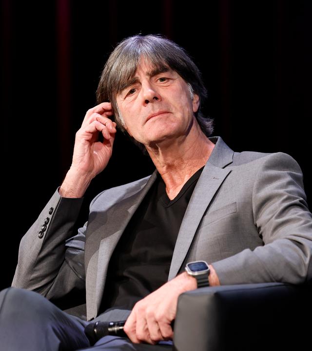 Fußballtrainer Joachim Löw in der Veranstaltung 'Wie wird man eigentlich Weltmeister?' im Rahmen der Lit.Cologne 2026 im Theater am Tanzbrunnen in Kölnn am16.03.2026.