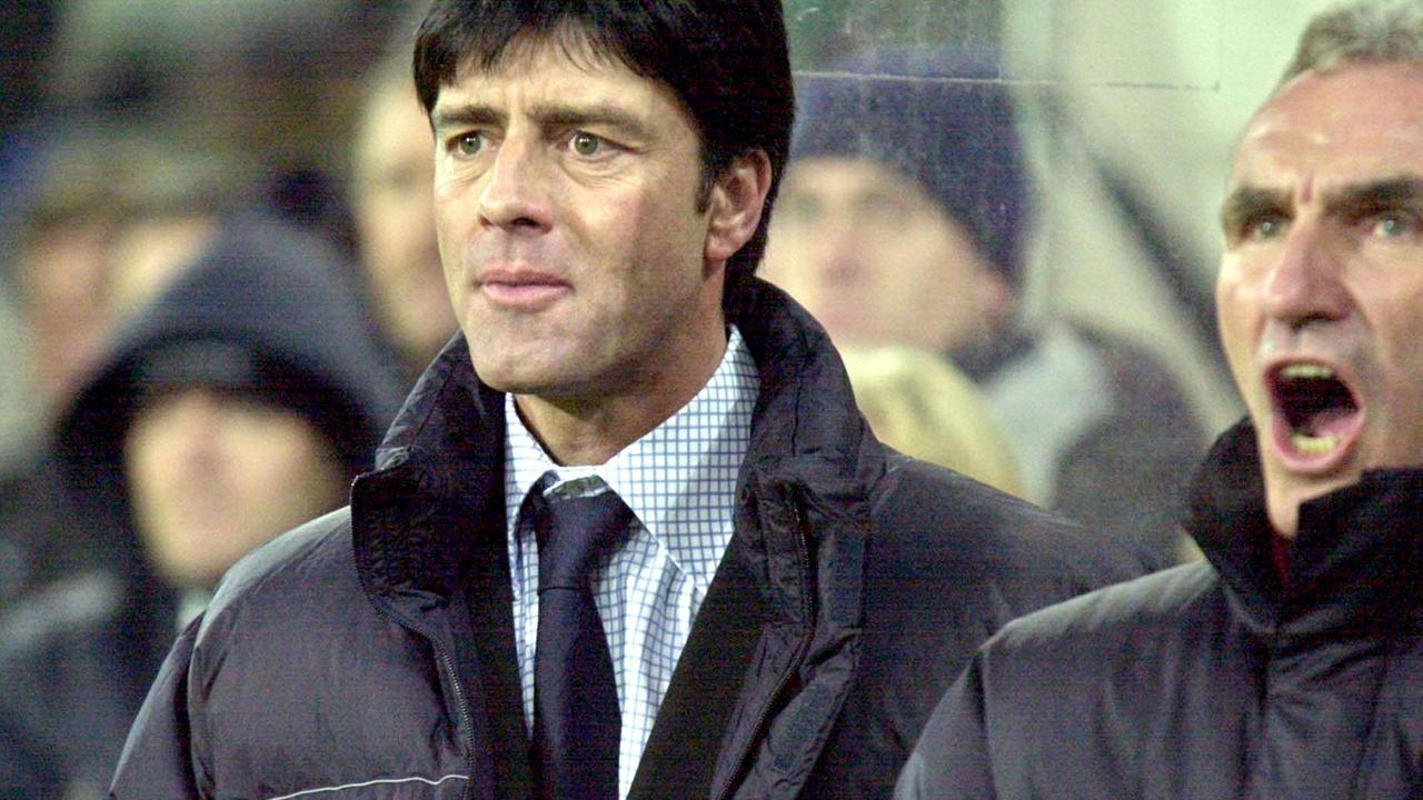 Trainer Joachim Löw (li.) und Co Trainer Heinz Binder (beide Innsbruck)