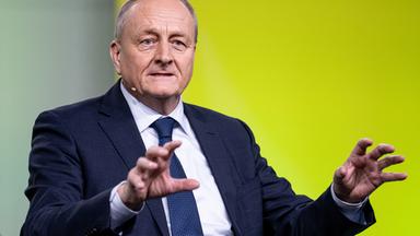 Berlin: Joachim Rukwied, Präsident des Deutschen Bauernverbandes, nimmt an einer Fragestunde vor der Internationalen Grünen Woche teil.
