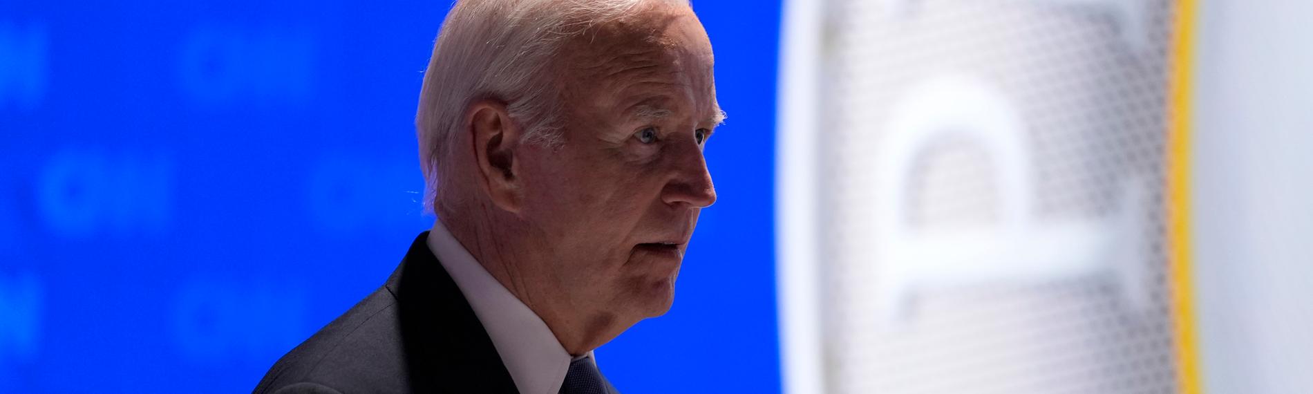 Joe Biden bei einer von CNN veranstalteten Präsidentschaftsdebatte mit Donald Trump am Donnerstag, 27.06.2024, in Atlanta.