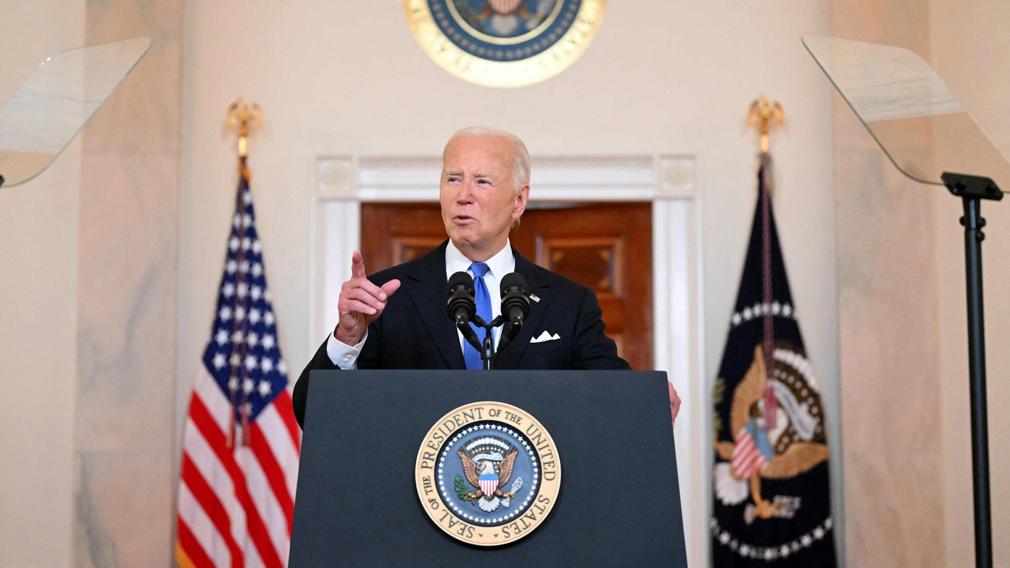 US-Präsident Joe Biden hält eine Rede.