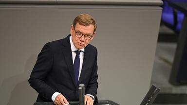 Johann Wadephul (CDU), Außenminister, spricht im Bundestag