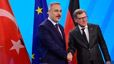 Türkei in die EU? Wadephul will Verhandlungen wiederbeleben