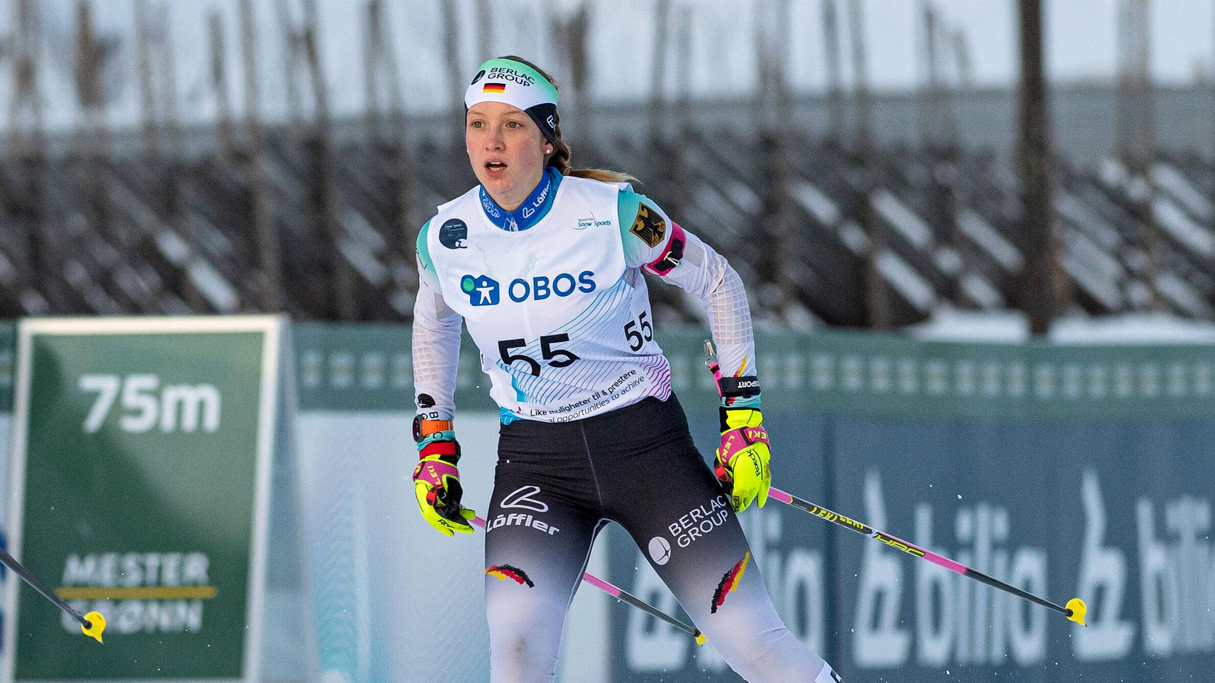 Johanna Recktenwald beim Langlauf.