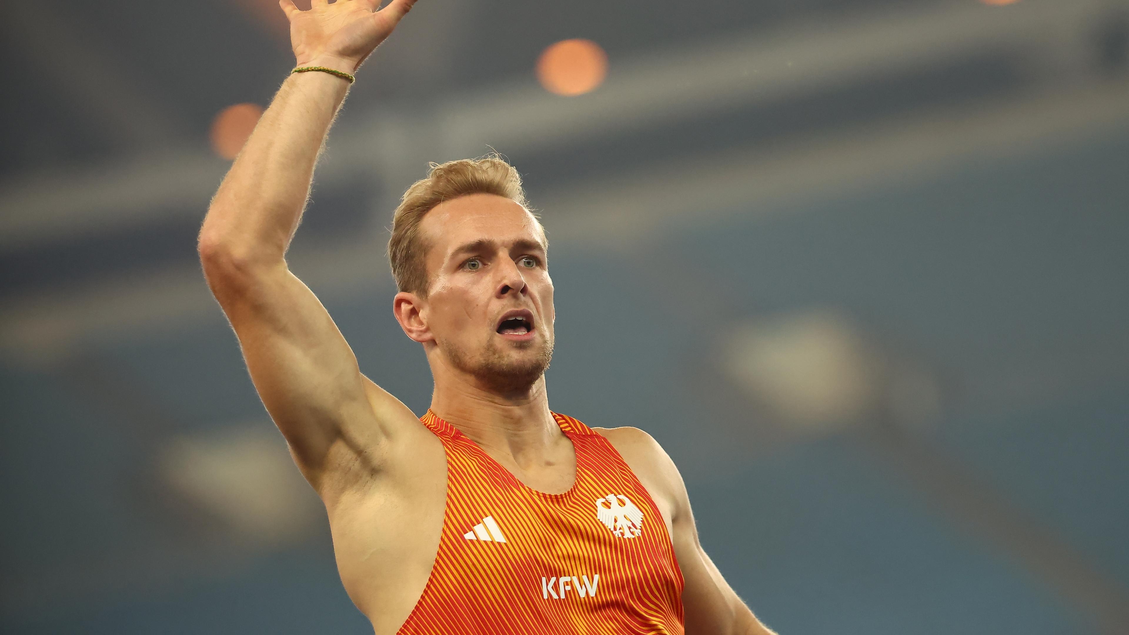 Johannes Floors (Deutschland) gewinnt Goldmedaille über 400 m (T62). 