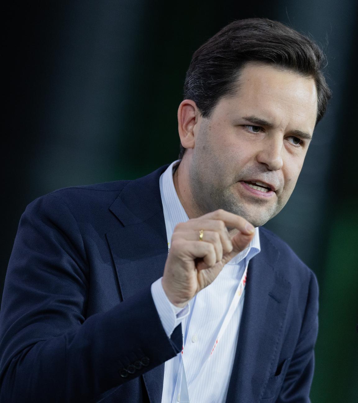 Johannes Winkel, Bundesvorsitzender der Jungen Union, spricht beim 17. Bundesmittelstandstag der Mittelstands- und Wirtschaftsunion (MIT) in der Motorworld am 26.09.2025 in Köln.