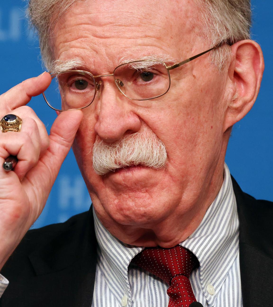 John Bolton spricht im John F. Kennedy Jr. Forum der Harvard Kennedy School in Cambridge, Massachusetts