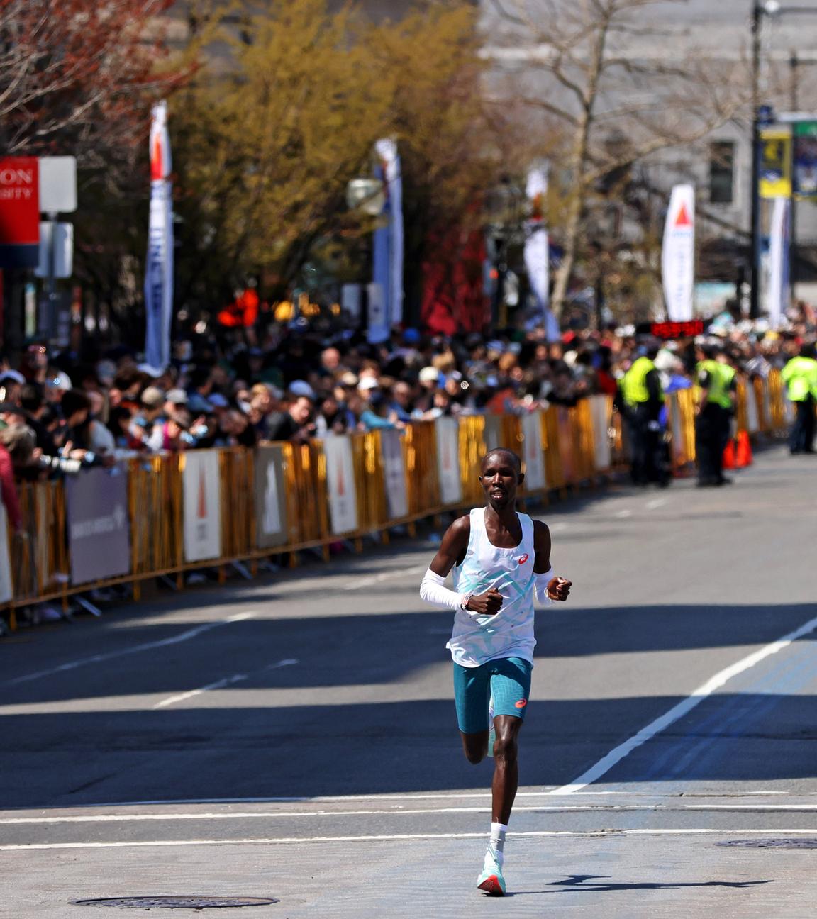 John Korir (Kenia) gewinnt den Boston Marathon 2025