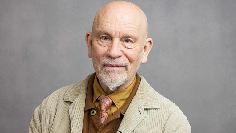 John Malkovich posiert für ein Porträt zur Vorstellung der The New Look während der Winter Television Critics Association Press Tour