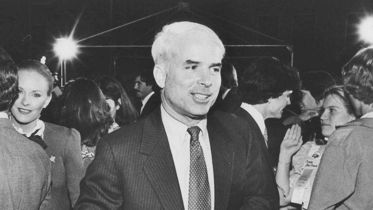 John McCain 1982 nach seiner Wahl in das Repräsentantenhaus