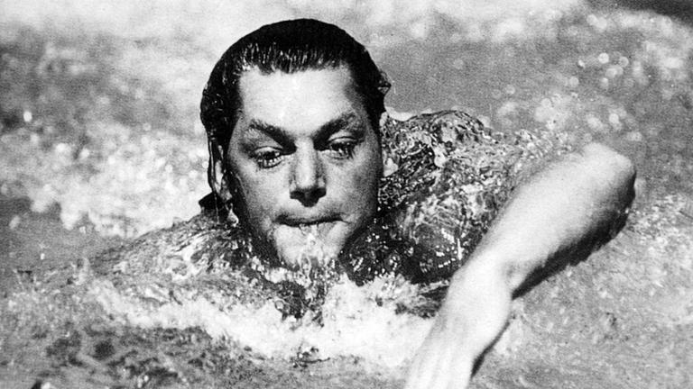 Johnny Weismüller (USA) bei den Olympischen Sommerspielen 1924 in Paris.