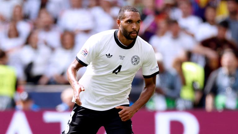 Fußballer Jonathan Tah in Aktion im Spiel zwischen Deutschland und Frankreich am 08.06.2025 in Stuttgart.