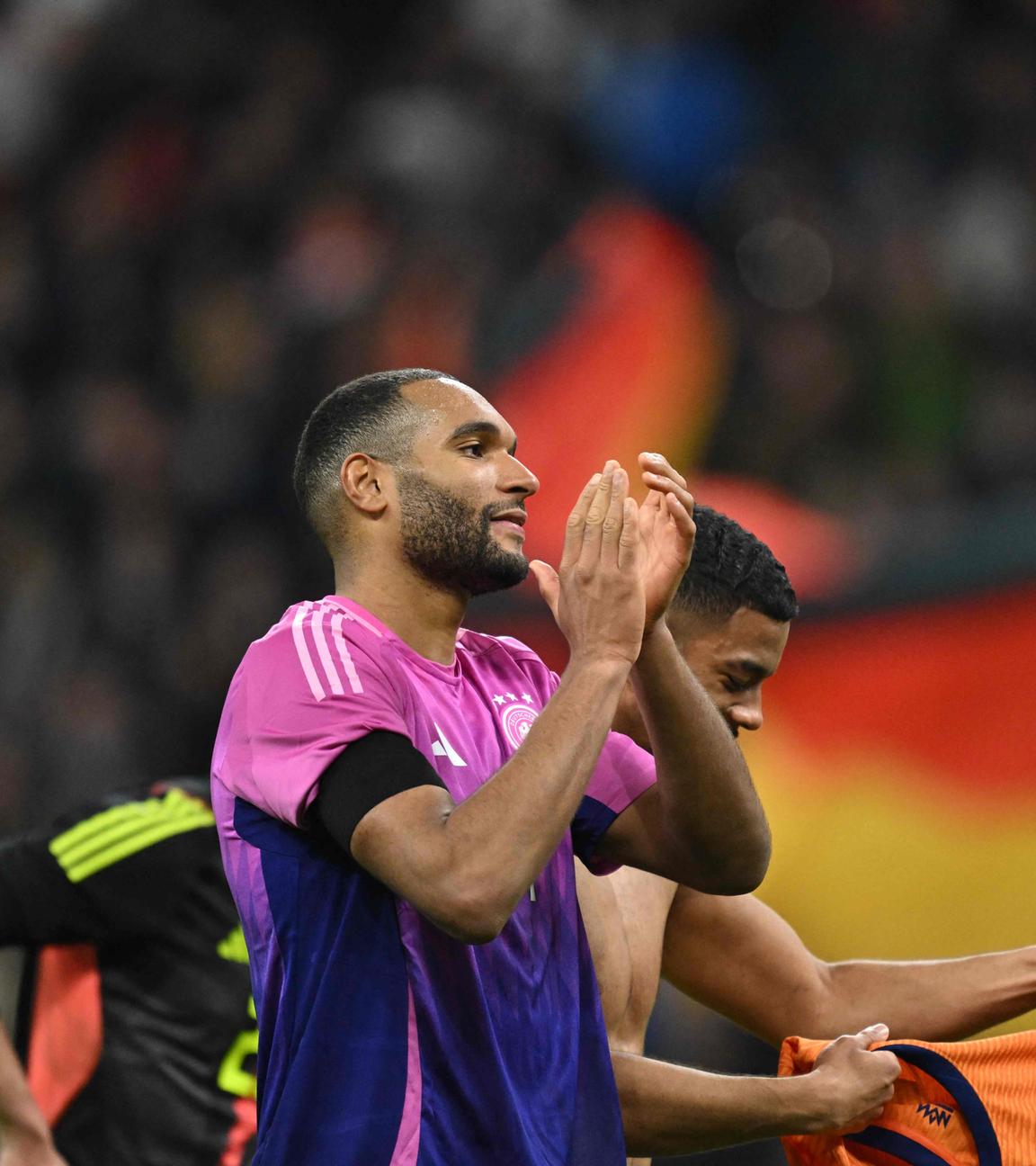 Jonathan Tah - Fußball Nationalspieler beim Länderspiel