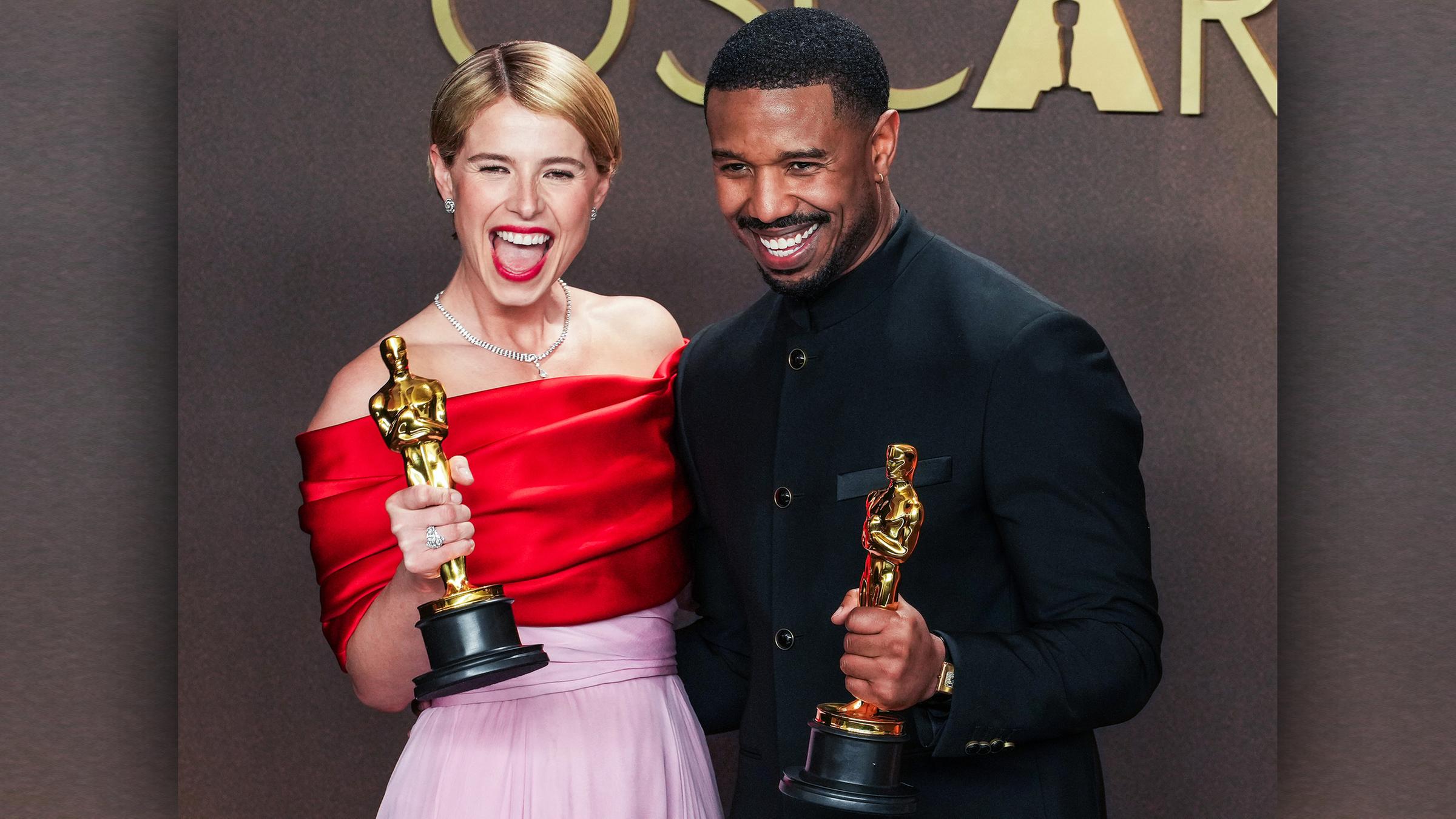 Freude bei Michael B. Joradn und Jessie Buckley - beide gewannen in der Kategorie "beste Hauptdarsteller". 