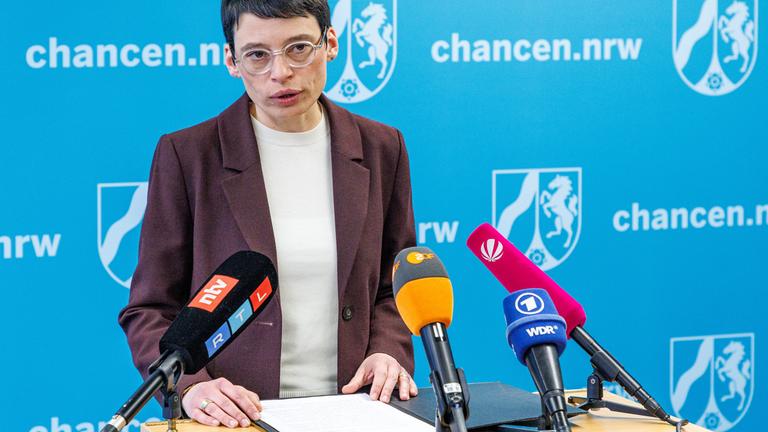 NRW-Fluchtministerin Josefine Paul