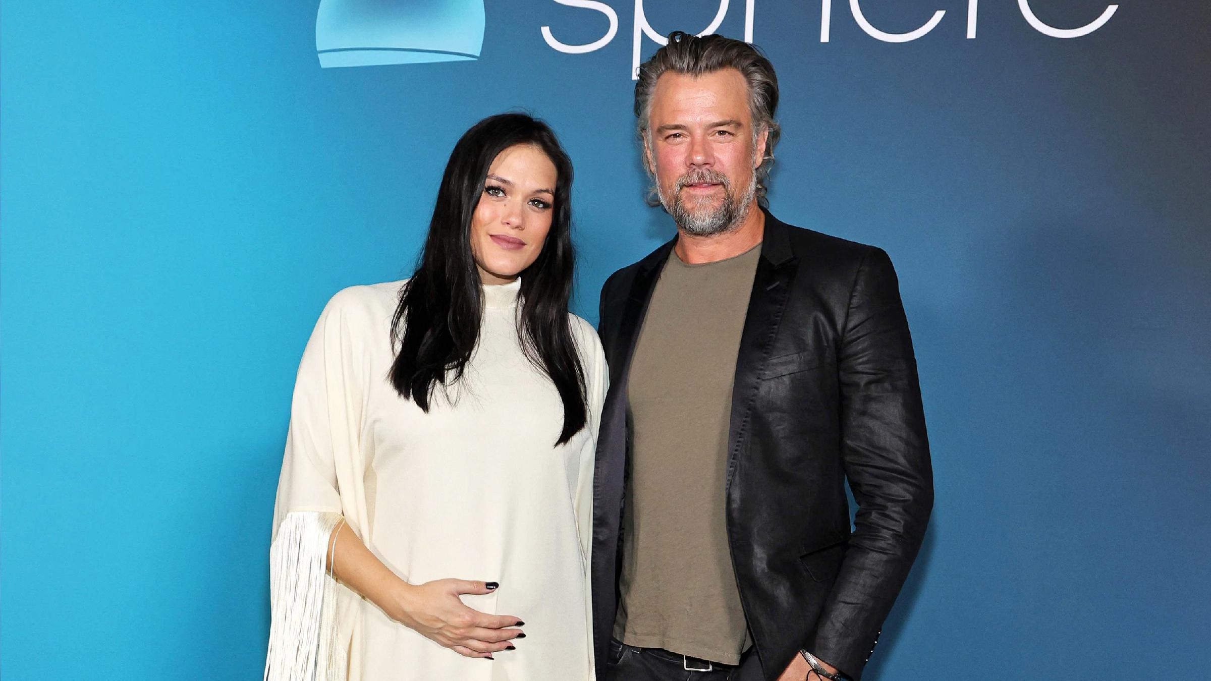 Josh Duhamel und seine schwangere Frau Audra Mari.