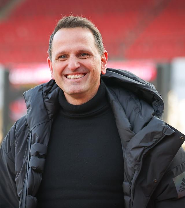 Joti Chatzialexiou, Vorstand Sport beim 1. FC Nürnberg, am 23.11.2025 in Nürnberg.
