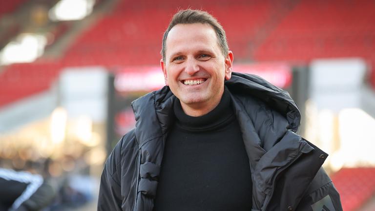 Joti Chatzialexiou, Vorstand Sport beim 1. FC Nürnberg, am 23.11.2025 in Nürnberg.