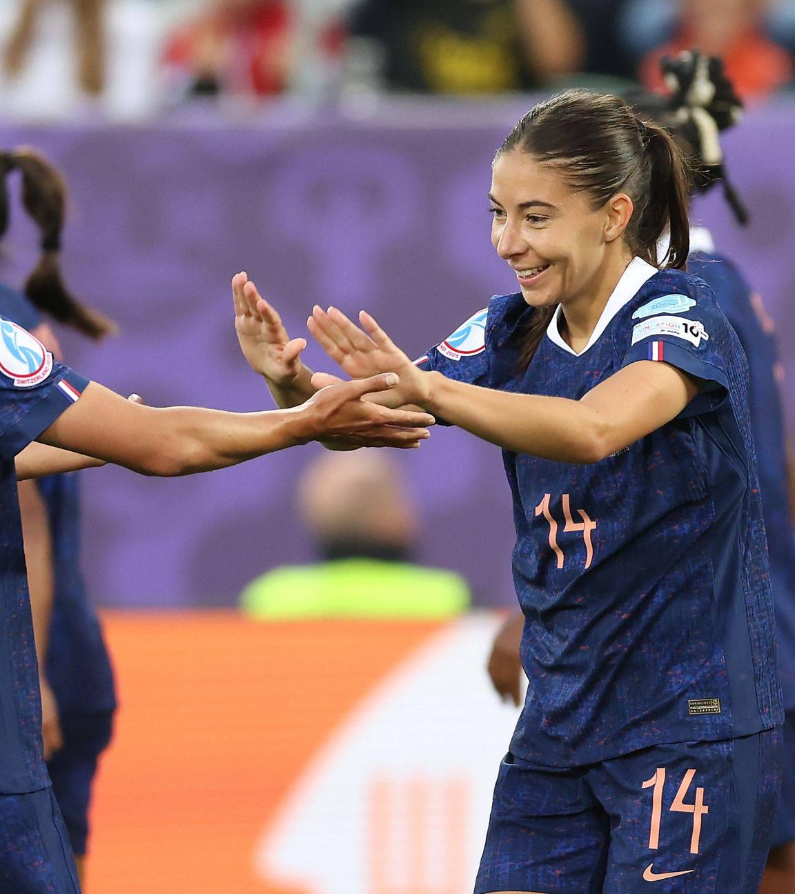 Clara Mateo feiert ihren Treffer zum 1:0.