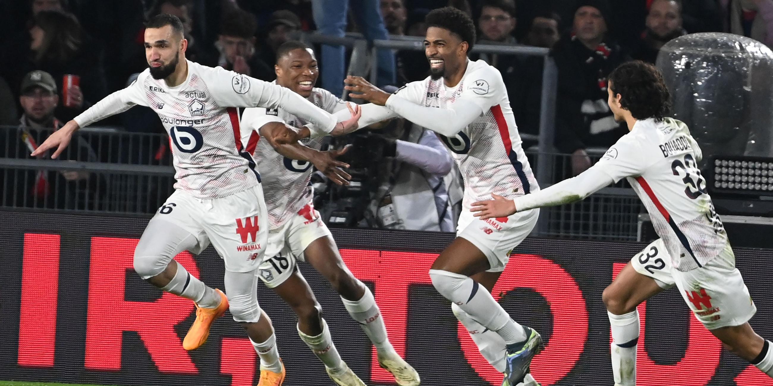 Die Spieler des OSC Lille bejubeln ein Tor.