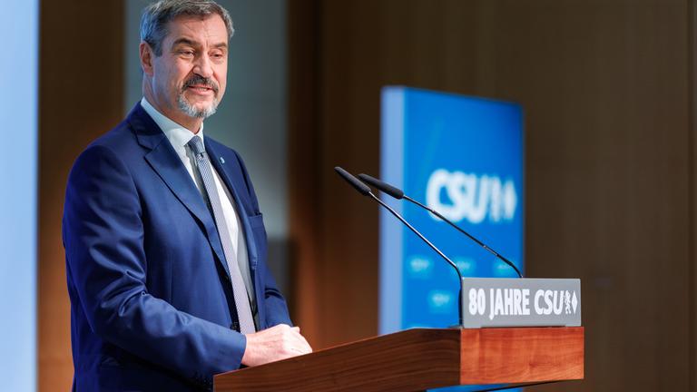 Bayern, München: Markus Söder (CSU), Parteivorsitzender und Ministerpräsident von Bayern, spricht bei der Jubiläumsfeier 80 Jahre CSU bei der Hanns-Seidel-Stiftung. 