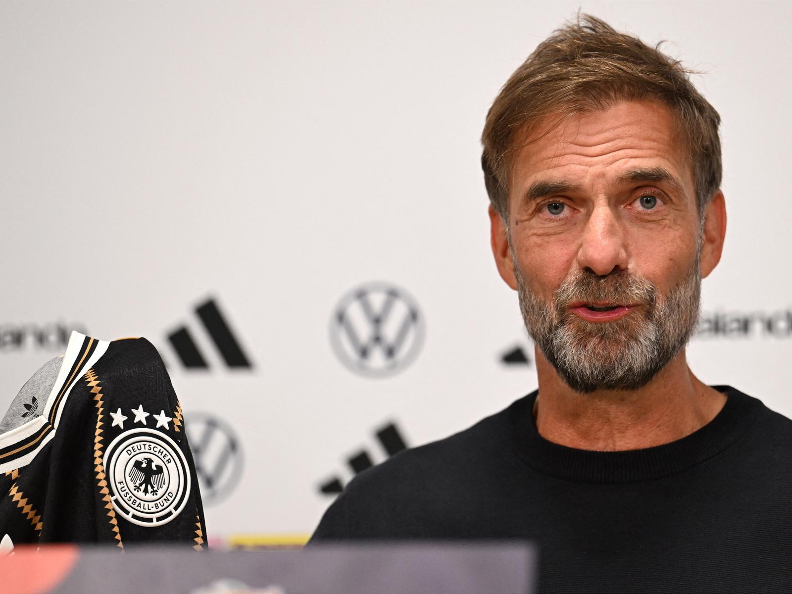 Fans vor Klopps Einstand: "Er sollte Bundeskanzler werden"