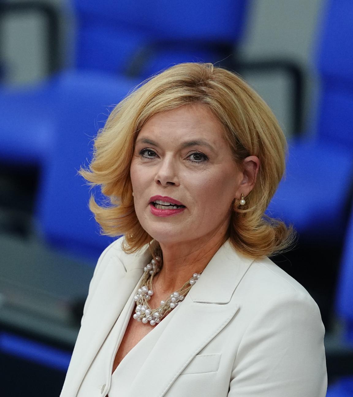 Berlin: Julia Klöckner (CDU), Bundestagspräsidentin