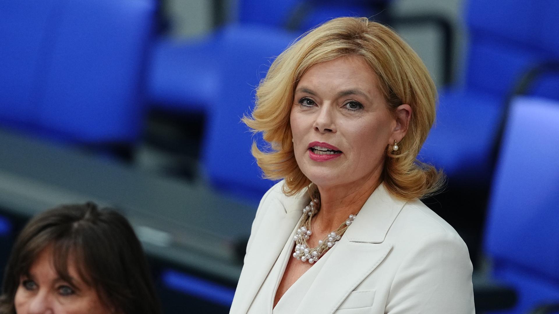 Berlin: Julia Klöckner (CDU), Bundestagspräsidentin