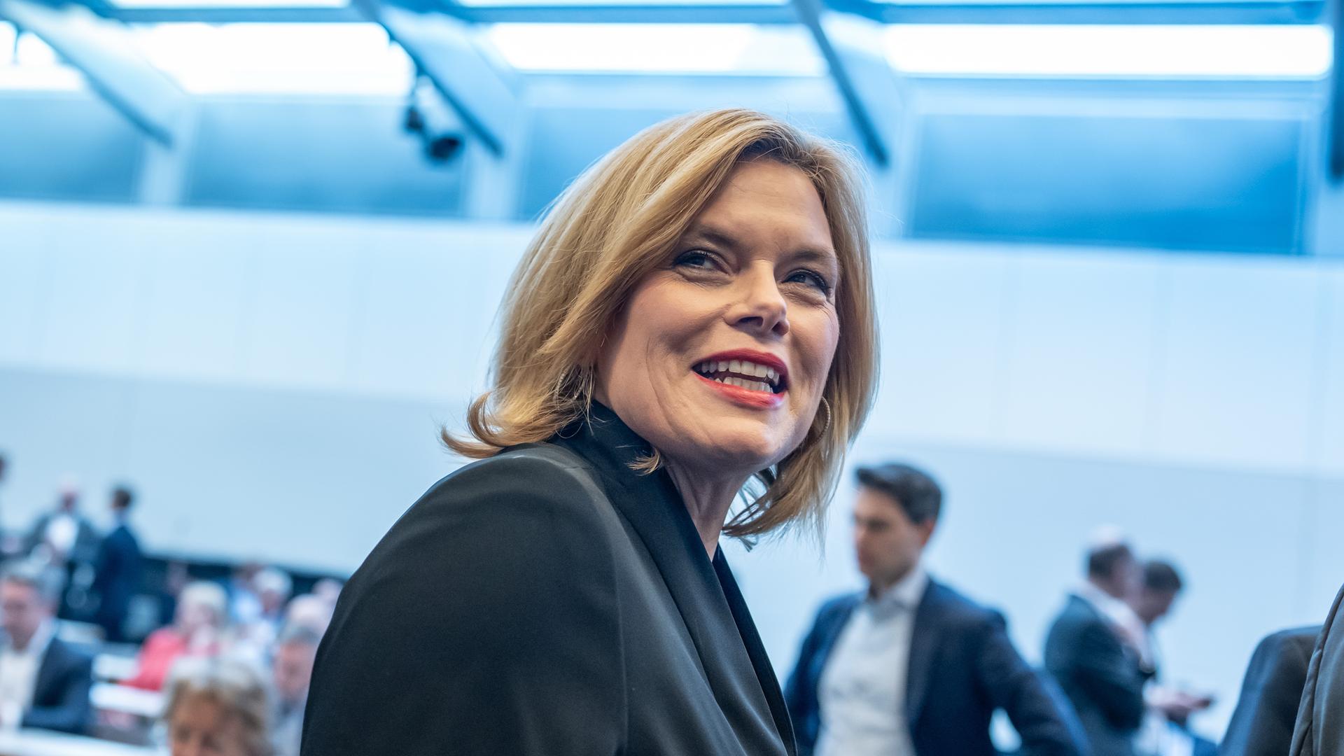 CDU-Vizevorsitzende Julia Klöckner beim Beginn der Fraktionssitzung der Union im Bundestag