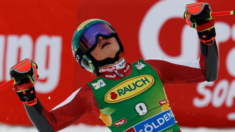 Julia Scheib (Österreich) jubelt. 