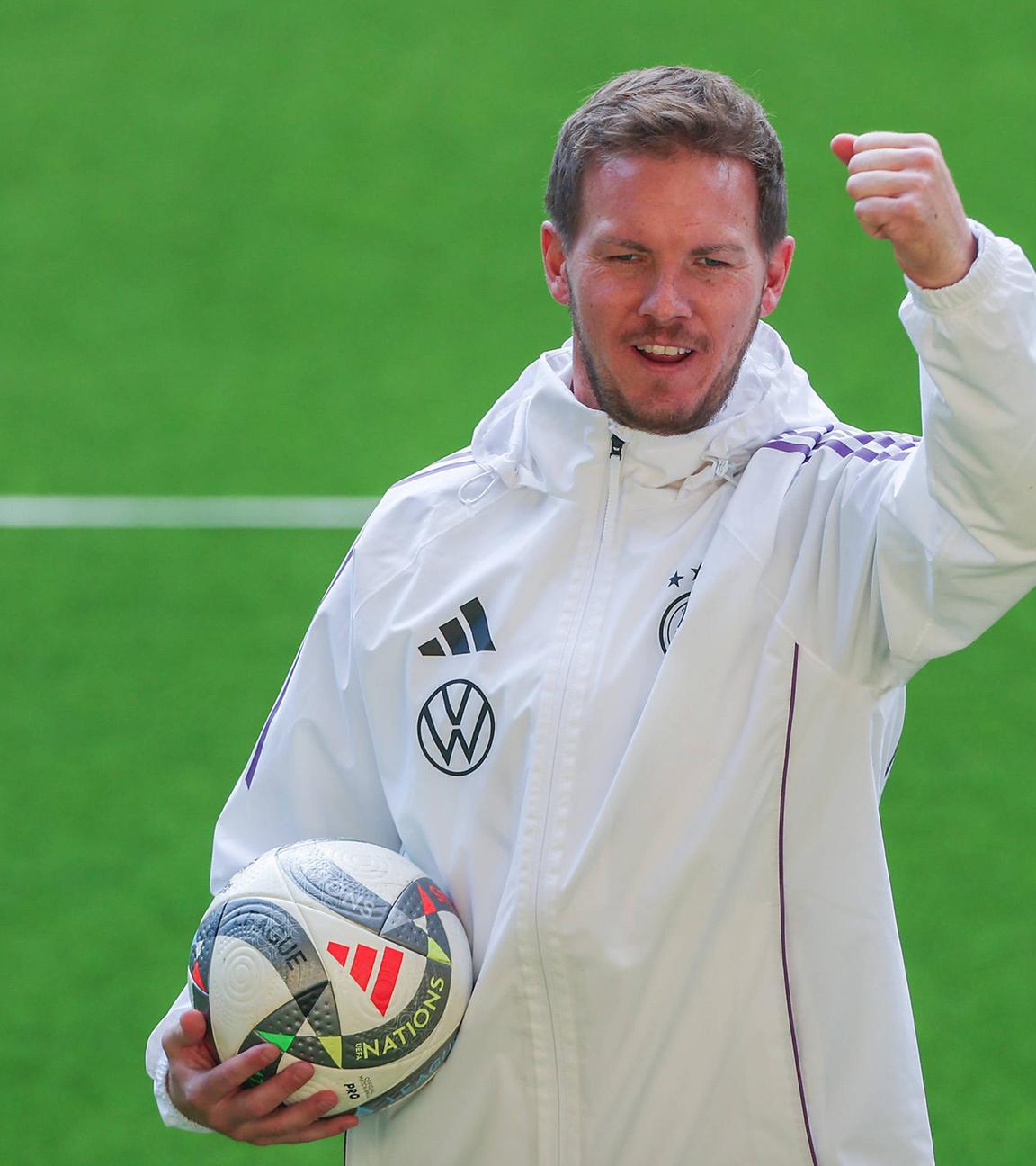 Abschluss Training vor Deutschland - Italien am 22.03.2025 im Signal Iduna Park in Dortmund Trainer Coach Julian Nagelsmann (Deutschland) jubelt und freut sich 