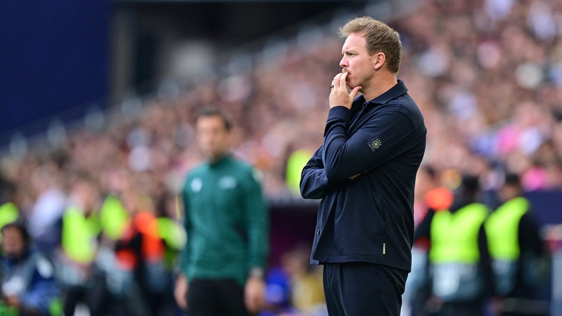 Bundestrainer Julian Nagelsmann am 08.06.2025 beim Nations-League-Spiel zwischen Deutschland und Frankreich in Stuttgart.