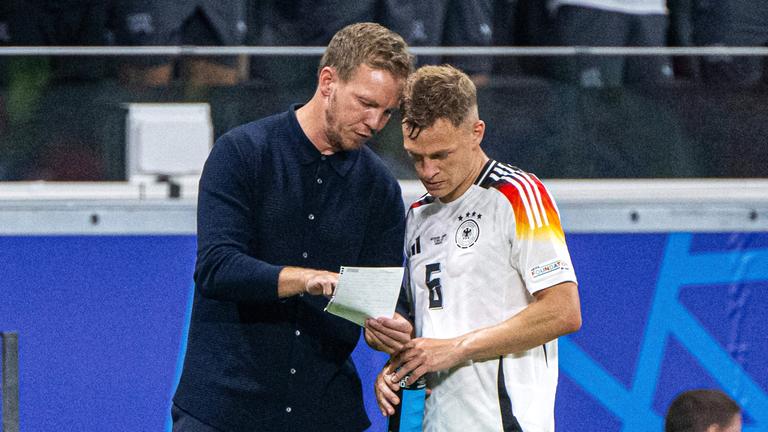 Julian Nagelsmann (l.) und Joshua Kimmich, aufgenommen am 23.06.2024 in Frankfurt am Main
