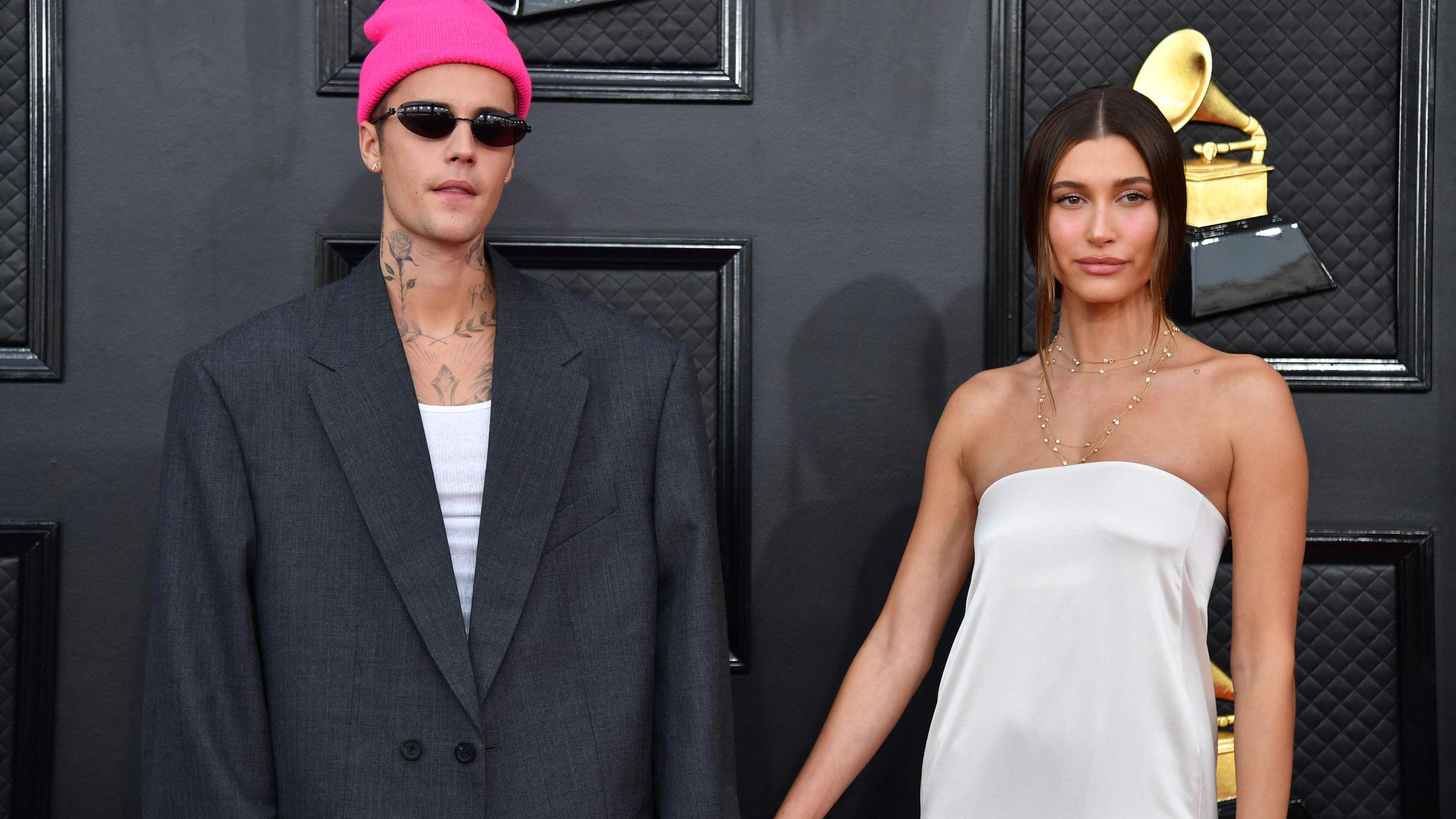 Justin und Hailey Bieber 2022 bei der Grammy-Verleihung