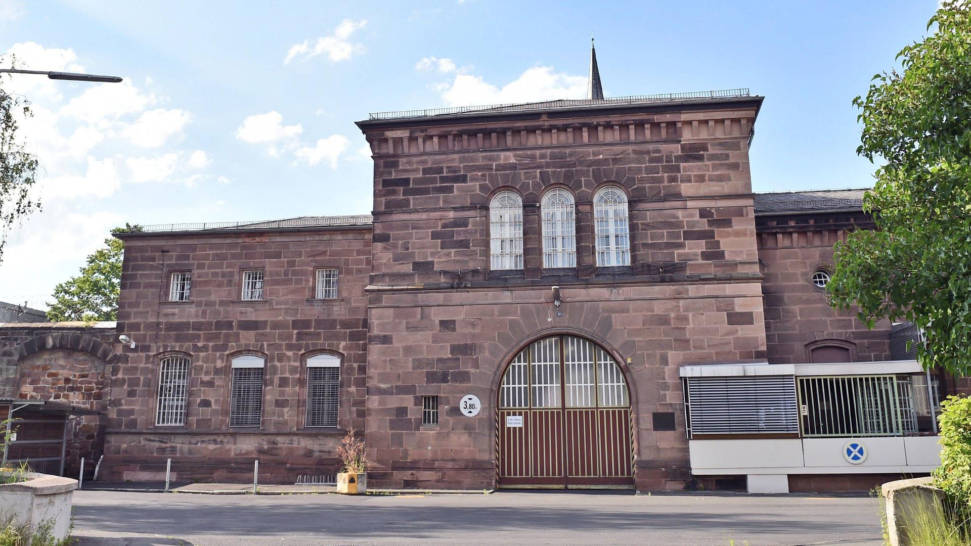 Außenansicht der Justizvollzugsanstalt Kassel am 17.06.2019.