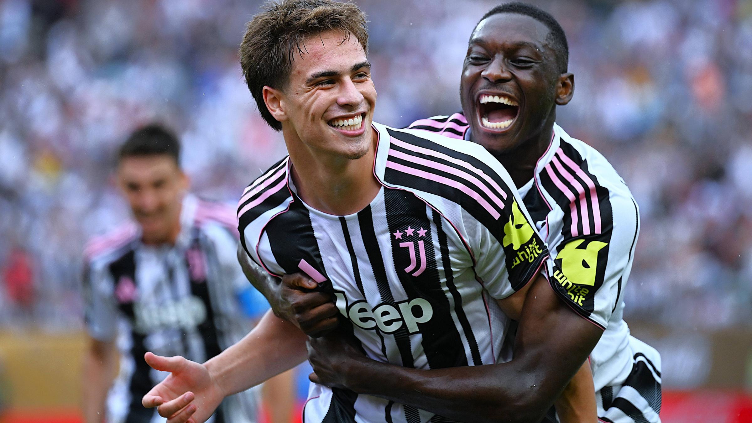 Spieler des Vereins Juventus Turin beim Jubeln.