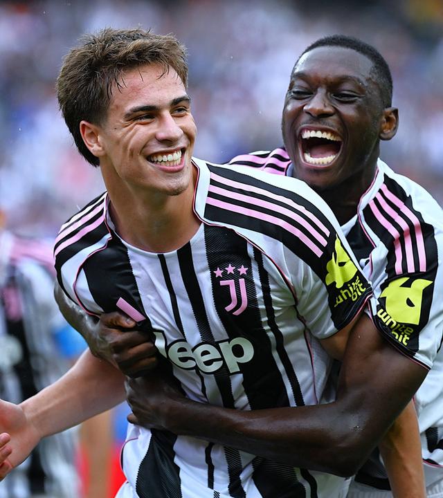 Spieler des Vereins Juventus Turin beim Jubeln.