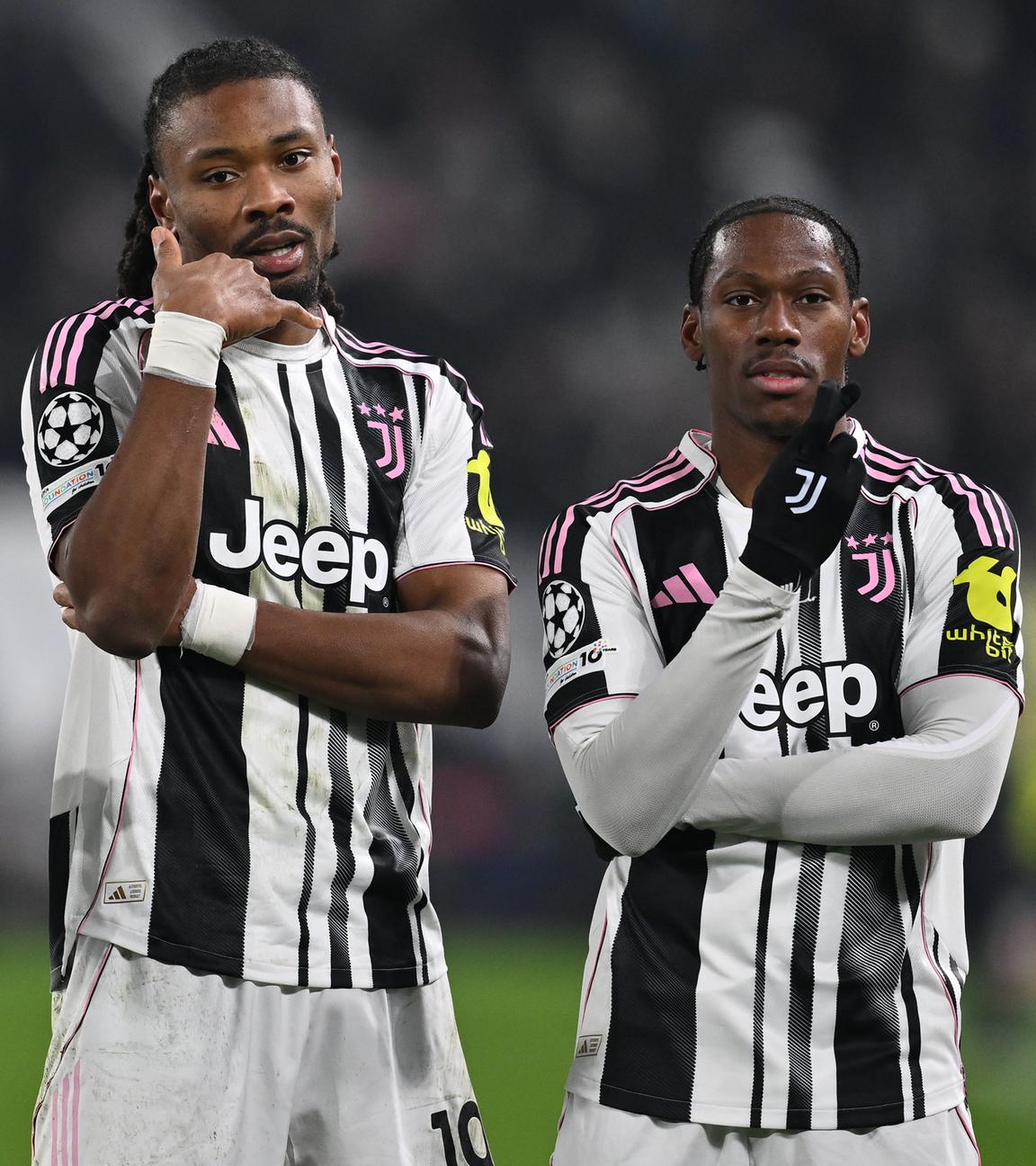 Khephren Thuram, Weston Mckennie und Jonathan David beim Torjubel