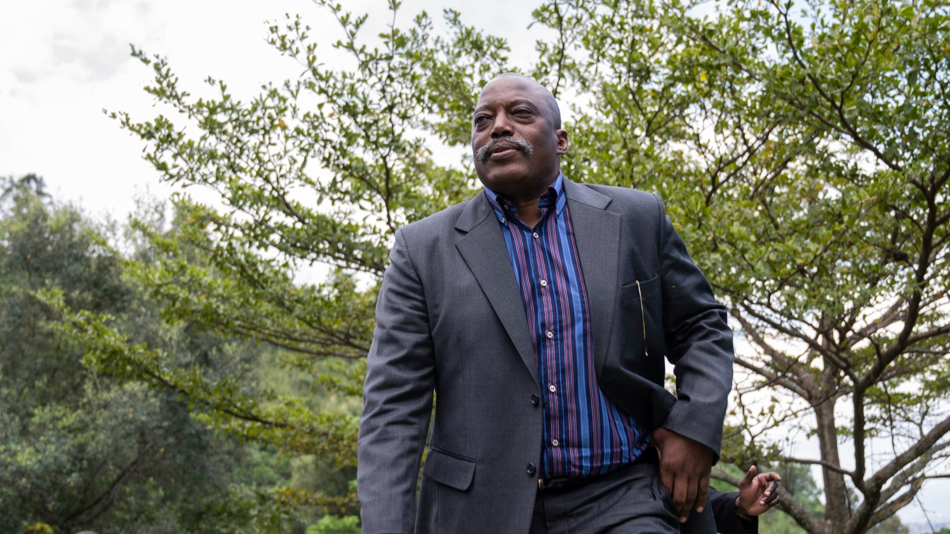 Am 29. Mai 2025 trifft der frühere Präsident der Demokratischen Republik Kongo, Joseph Kabila, in seiner Residenz in Kinyogote im von der M23 kontrollierten Goma religiöse Würdenträger.