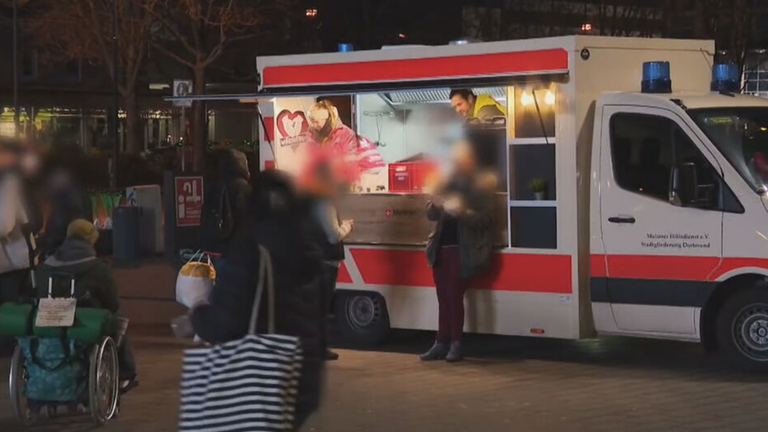 Unterwegs mit den Sanitätern im Kältebus